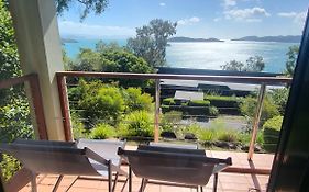 Luxury Couples Retreat Hamilton Island With Buggy